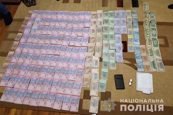Вимагали гроші та погрожували: у Черкасах затримали групу рекетирів (ФОТО)