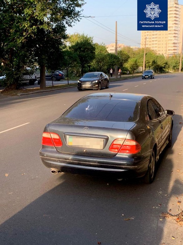У Черкасах затримали водія із підробленими документами (ФОТО)