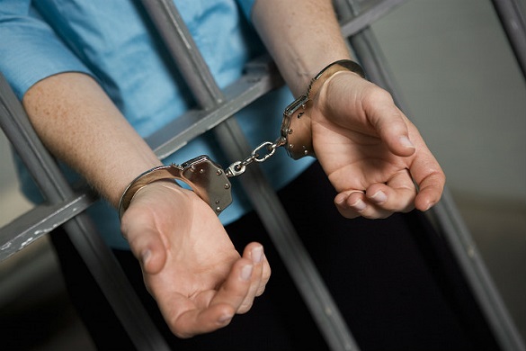 У Черкаській області засудили чоловіка, який пограбував жінку
