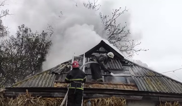Через пічне опалення на Черкащині горів житловий будинок (ВІДЕО)