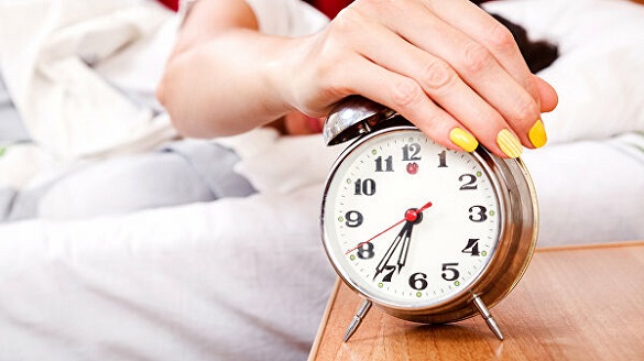 Безсоння, втомлюваність, депресія та підвищення тиску: як на черкащан впливає переведення годинника