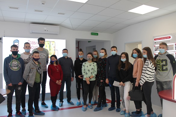 Черкаські студенти здали плазму до Всесвітнього дня здоров'я (ФОТО)
