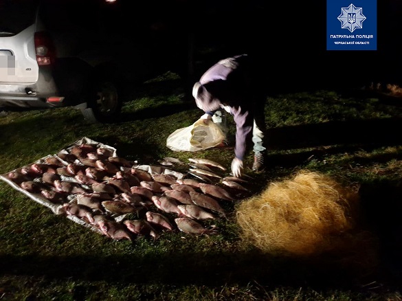 На Черкащині затримали браконьєра, який наловив риби на  близько 17 тисяч (ФОТО)