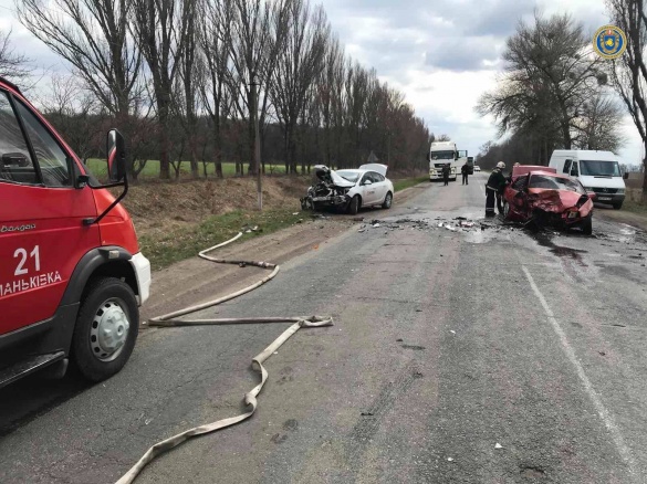 На Черкащині зіштовхнулися два автомобілі: один - загорівся (ФОТО) 