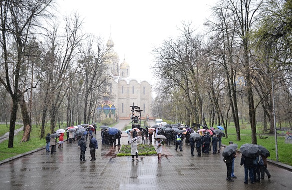 У Черкасах вшанували пам'ять ліквідаторів аварії на Чорнобильській АЕС (ФОТО)