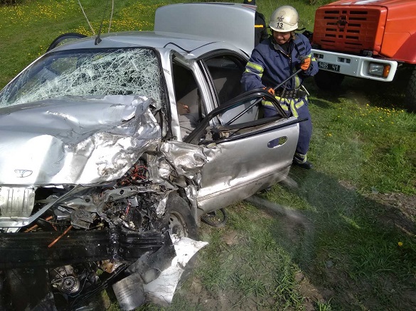 У Черкаській області зіштовхнулись автомобілі: троє постраждало, один - помер (ВІДЕО)