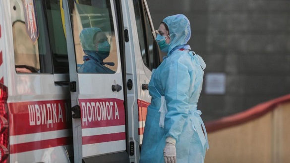 У Черкаській області за час пандемії на COVID-19 захворіли понад чотири тисячі медиків