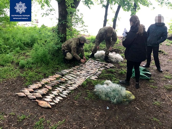 Понад 10 тисяч збитків: на Черкащині правоохоронці затримали рибалку-браконьєра