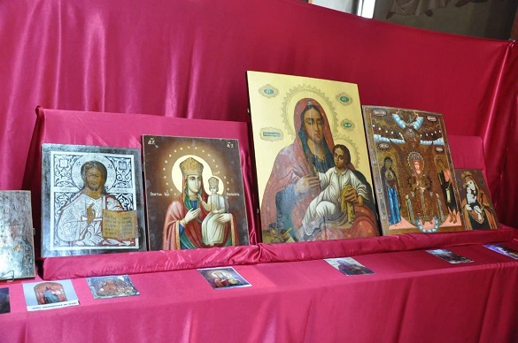 У Черкасах відкрилася виставка єпархіальної іконописної школи