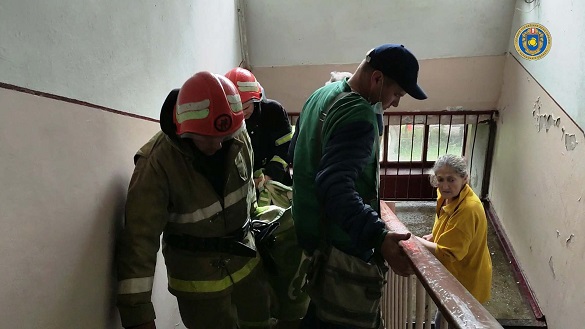 У Черкаській області врятували чоловіка під час пожежі