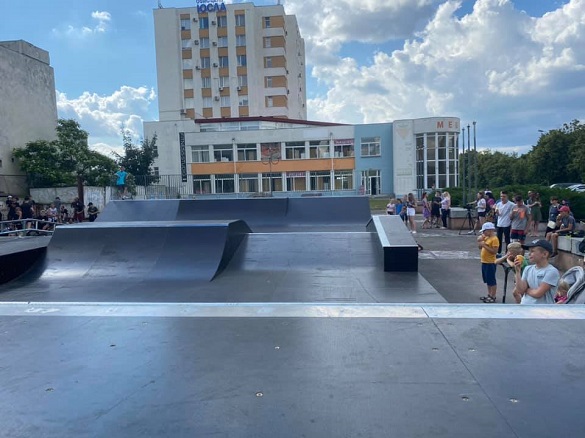 Новий модульний скейтпарк відкрили у Черкасах (ФОТО)