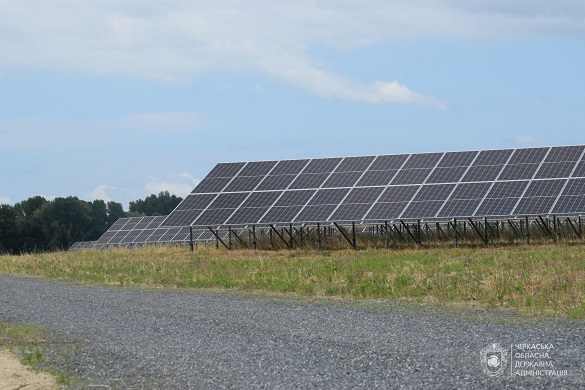 В одному із сіл на Черкащині запустили сонячну електростанцію вартістю 2 млрд грн (ФОТО)