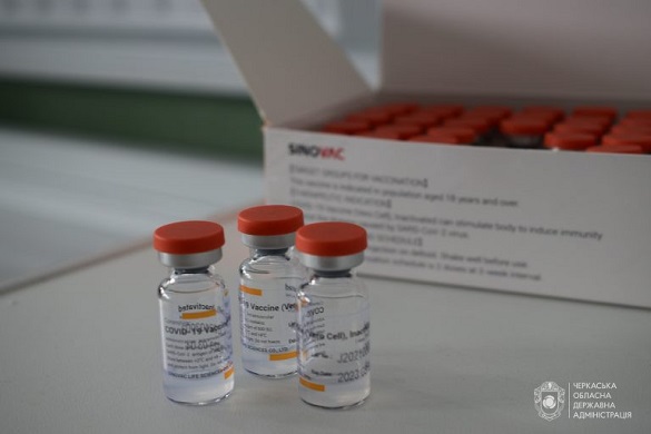 Першу дозу вакцини від коронавірусу вже отримали 64 тисячі черкащан