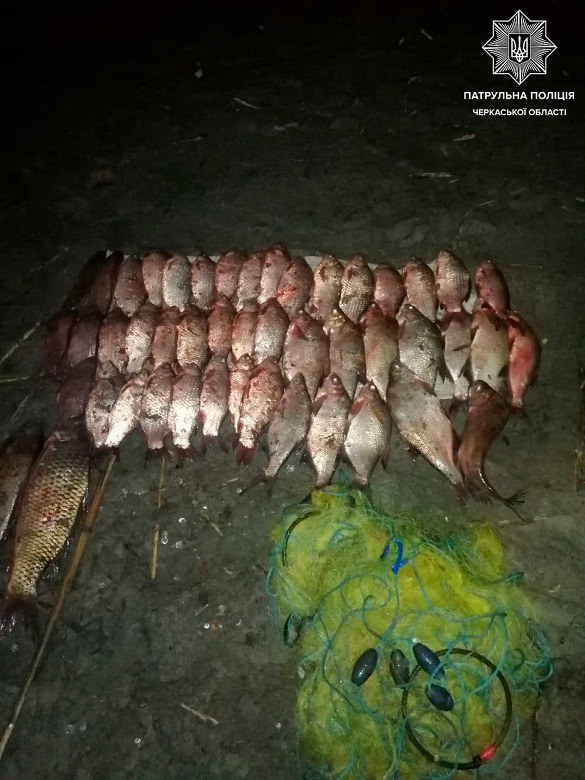 На Черкащині затримали браконьєра, який ловив рибу сіткою (ФОТО)