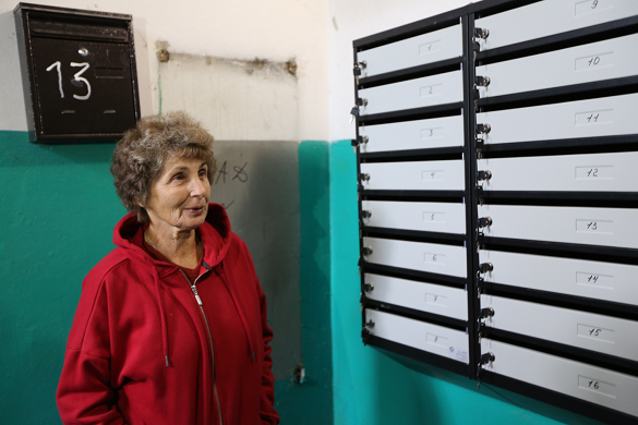 Газети й квитанції зникали: у черкаських будинках установлюють нові поштові скриньки
