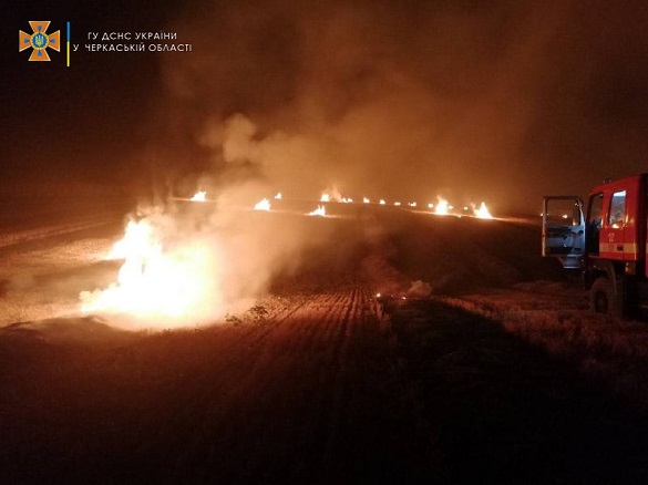Рятувальники Черкащини ліквідували три пожежі на відкритих територіях