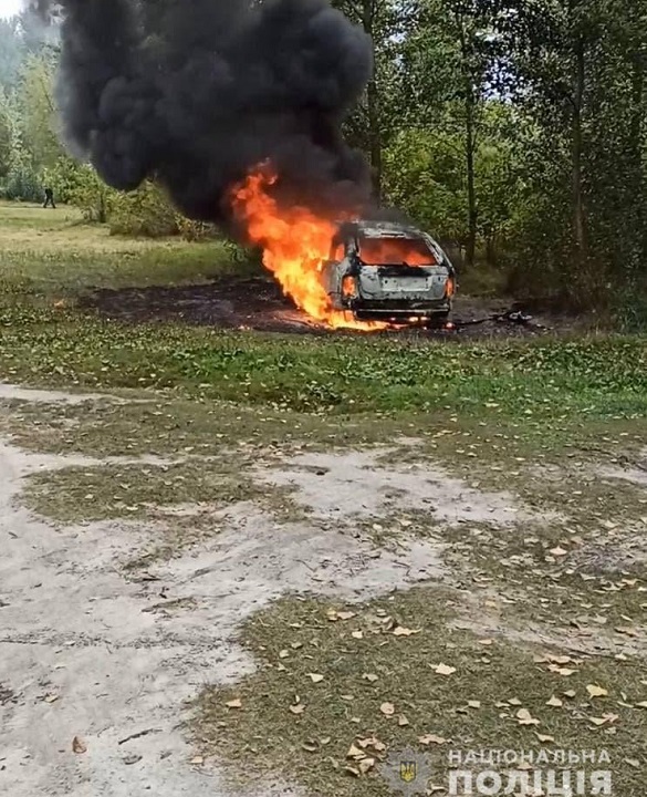 Після стрілянини в Черкасах правоохоронці знайшли згорілу автівку (ФОТО)