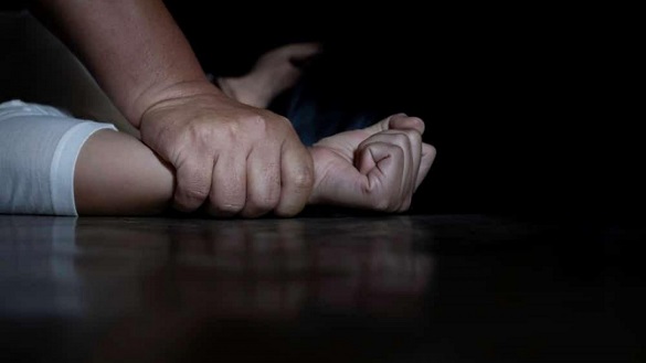 У Черкаській області засудили чоловіка, який зґвалтував свою доньку