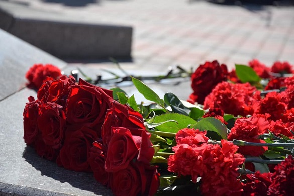 У Черкасах відзначили День пам'яті та примирення вшануванням захисників України