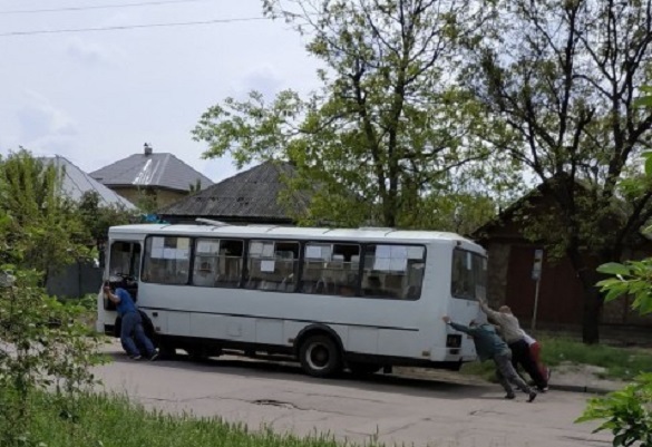 Відпавші колеса та двері: в Черкасах просять перевірити технічний стан автобусів