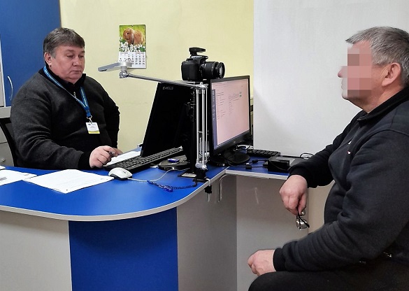 Нелегал із росії, якого виявили на Черкащині, має покинути Україну