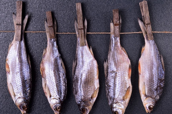 Їли в'ялену рибу: в подружжя з Черкас виявили ботулізм