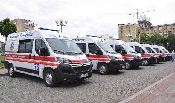 Черкаські медики отримали нові автомобілі (ФОТО)