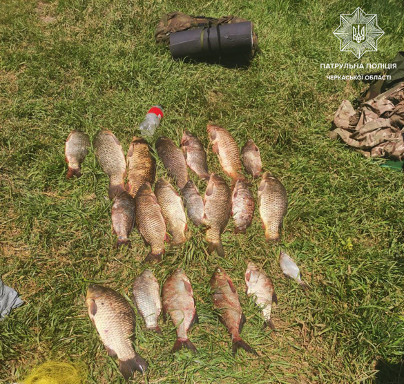 Наловили риби на понад 300 тис грн: на Черкащині викрили двох браконьєрів