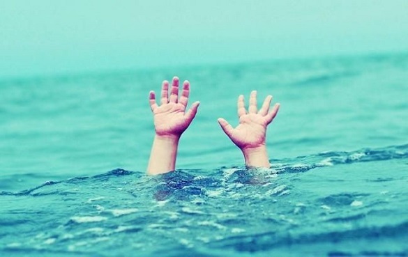 Була без ознак життя: на черкаському пляжі врятували дівчинку