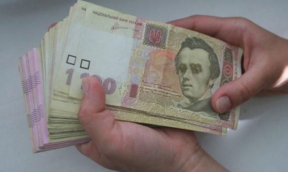 Привласнили понад 1,1 млн гривень: черкаська родина підприємців отримала підозру