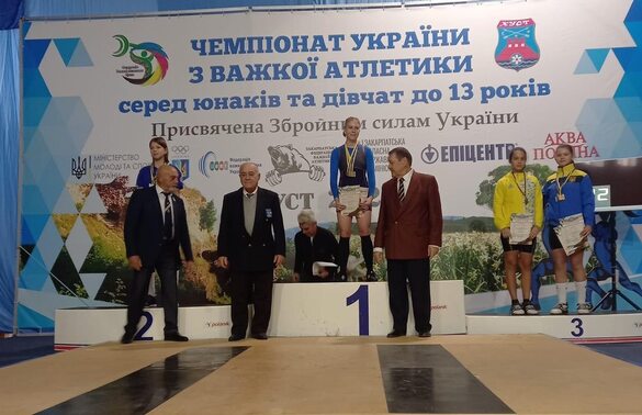 Черкаська спортсменка здобула перемогу на чемпіонаті Україні з важкої атлетики