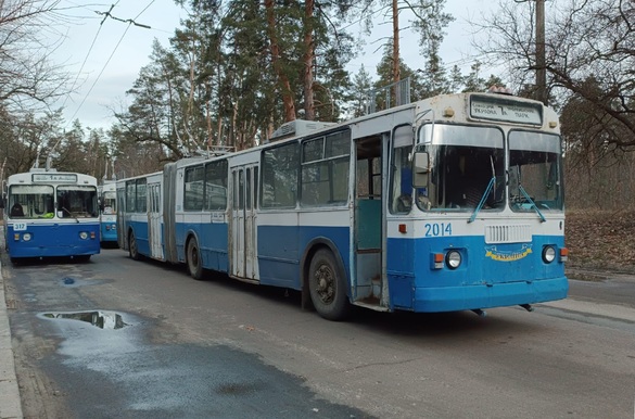 У Черкасах на одному із тролейбусів можуть розмістити рекламу ломбарду