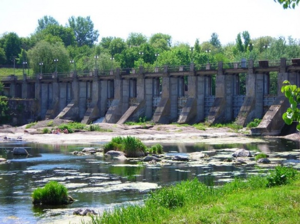 Держава два роки не виплачує кошти: малі ГЕС на Черкащині припиняють роботу Держава два роки не виплачує кошти: малі ГЕС на Черкащині припиняють роботу